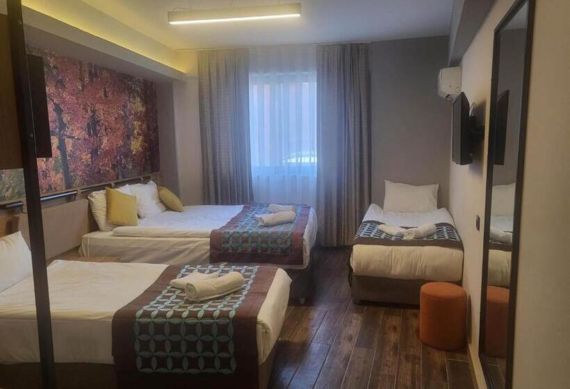 חדר סטנדרט לארבעה, Lupo Libero Hotel Spa