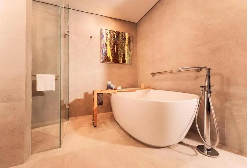سوئیت ریاست جمهوری 2 خوابه, Mercure Mactan Cebu