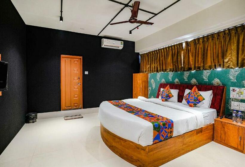 סוויטה, Fabhotel The Life, Surat Airport