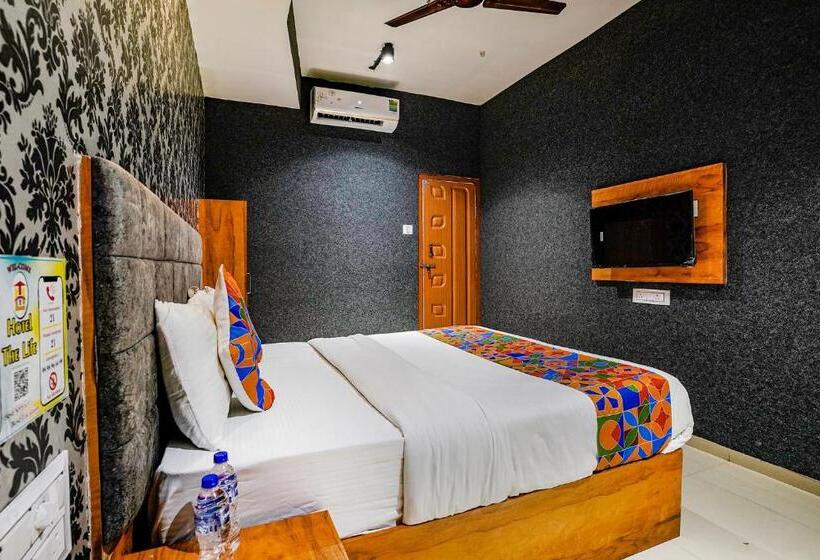 סוויטה, Fabhotel The Life, Surat Airport