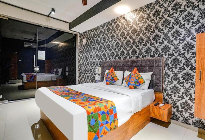 סוויטה, Fabhotel The Life, Surat Airport