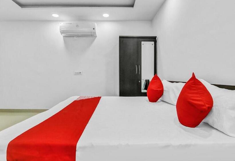 트리플 클래식 룸, Flagship Hotel Secret Mirage Near Rithala Metro Station