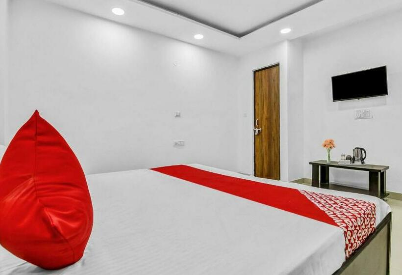 트리플 클래식 룸, Flagship Hotel Secret Mirage Near Rithala Metro Station