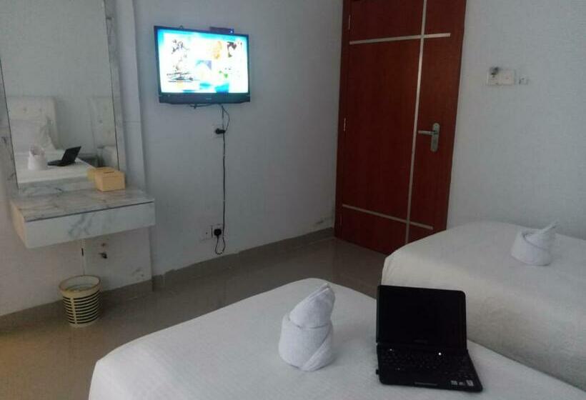 デラックスルーム, Capital O 94412 Zudo