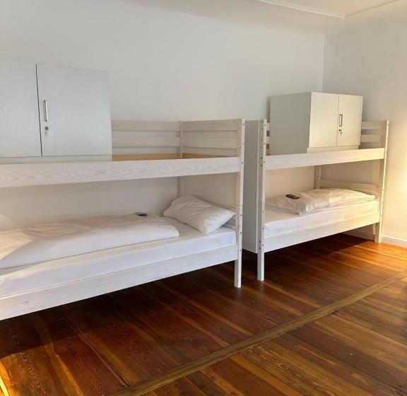 Апартаменты 3 Спальни, Hopfenhotel Am Adenauerufer
