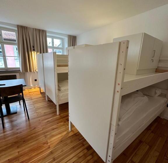 Huoneisto 3 Makuuhuonetta, Hopfenhotel Am Adenauerufer