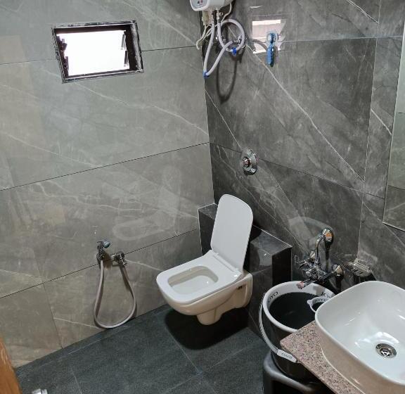 Quarto Quádruplo Deluxe, Lotus