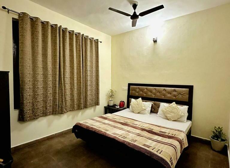 标准间, Raahi Stay, Landing Site Bir   Stay & Cafe