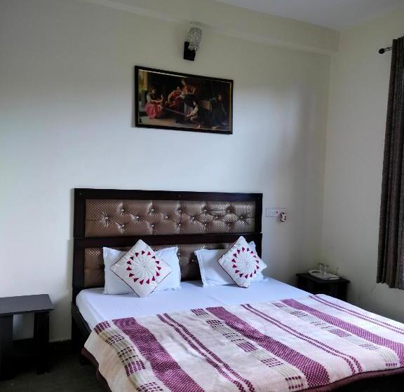 标准间, Raahi Stay, Landing Site Bir   Stay & Cafe