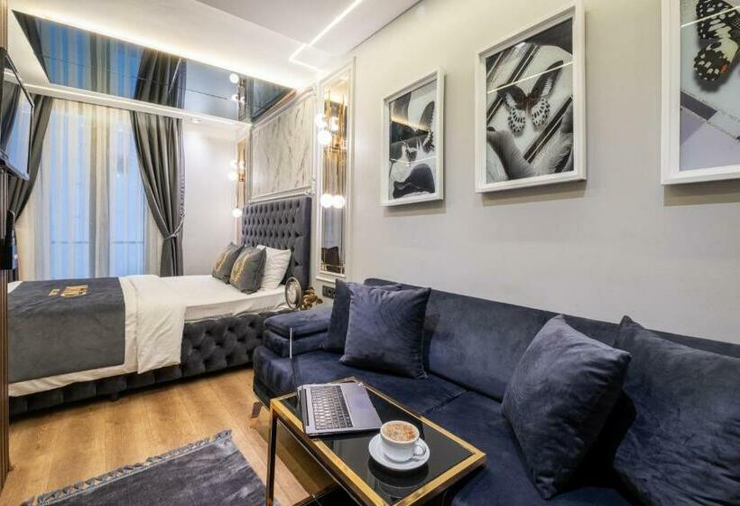 スタンダードスタジオ, Wind Suit