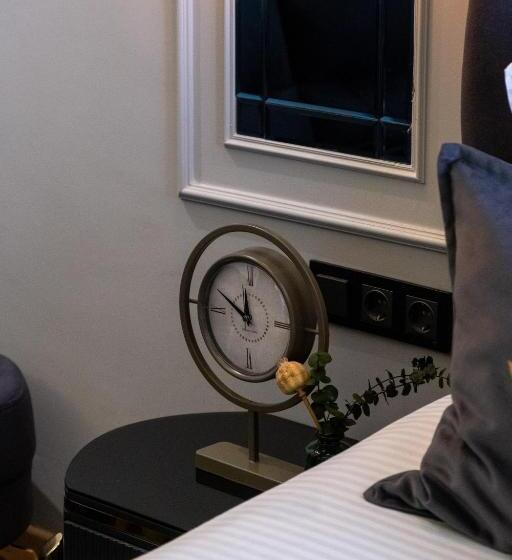 スタンダードスタジオ, Wind Suit