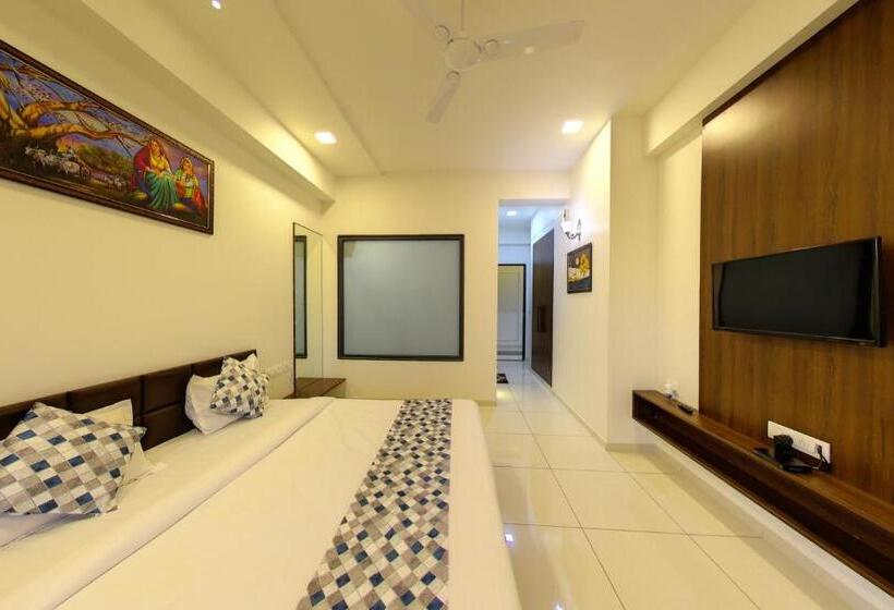 חדר סופריור עם מיטת קינג, Anantam Resort