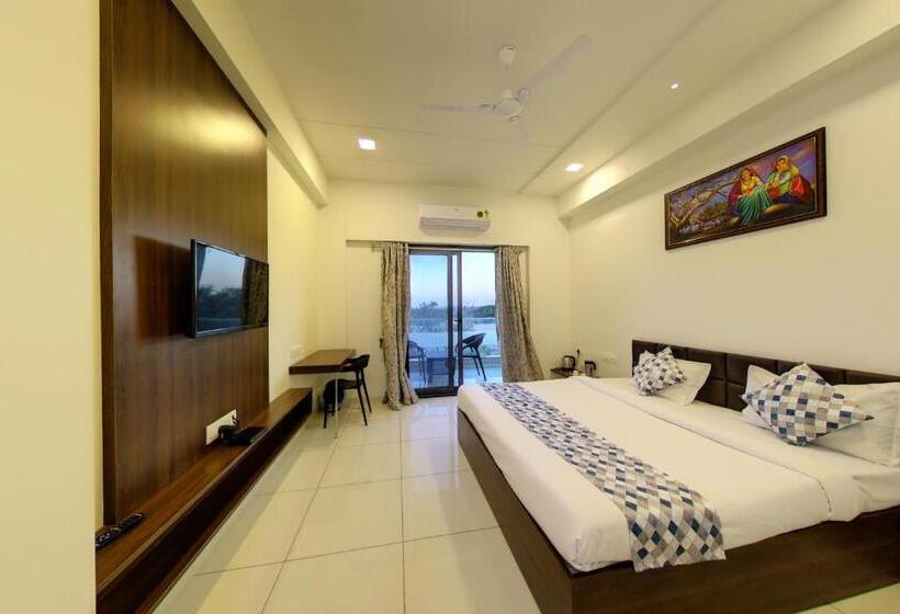 Номер Superior Кровать Кинг, Anantam Resort