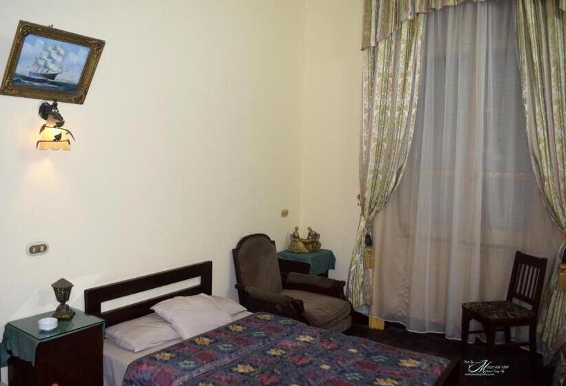 اتاق استاندارد با سرویس بهداشتی مشترک, Clement S House Hostel