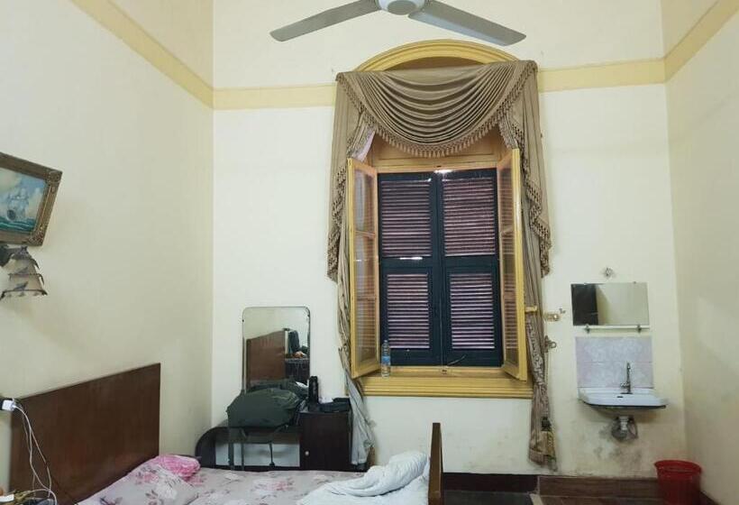 اتاق اکونومی یک تخته, Clement S House Hostel