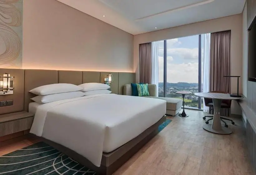 キングサイズベッドのデラックスルーム, Courtyard By Marriott Setia Alam