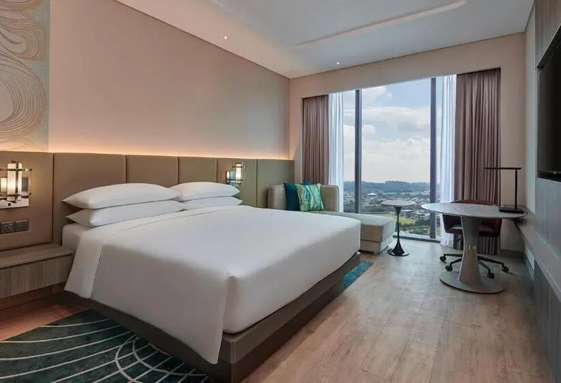 キングサイズベッドのデラックスルーム, Courtyard By Marriott Setia Alam