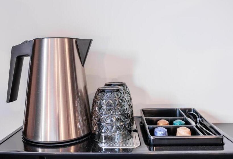 اتاق استاندارد, No 8 Bed & Bar