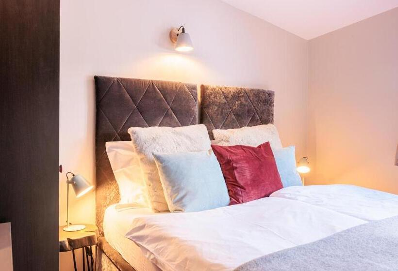 اتاق استاندارد, No 8 Bed & Bar