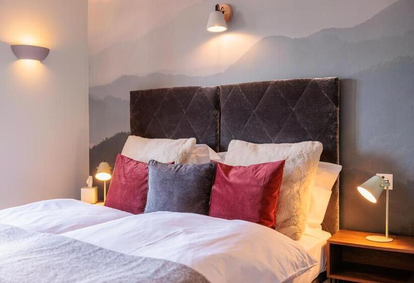 اتاق استاندارد با بالکن, No 8 Bed & Bar