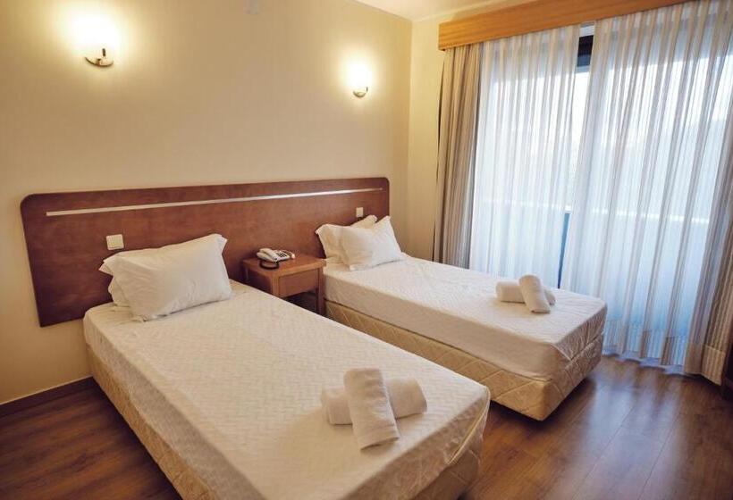 Номер Стандарт Адаптированный для Инвалидов, O Guerreiro