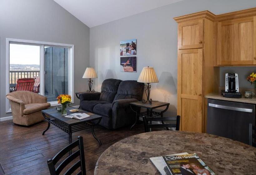 带河湖景观的套房, Hermann Hill