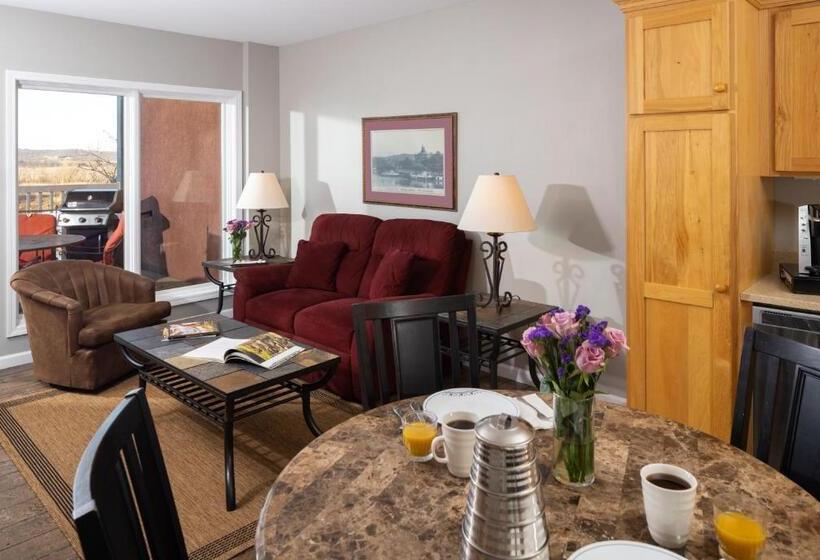 带河湖景观的套房, Hermann Hill