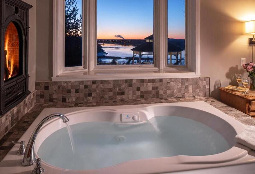 带河湖景观的套房, Hermann Hill