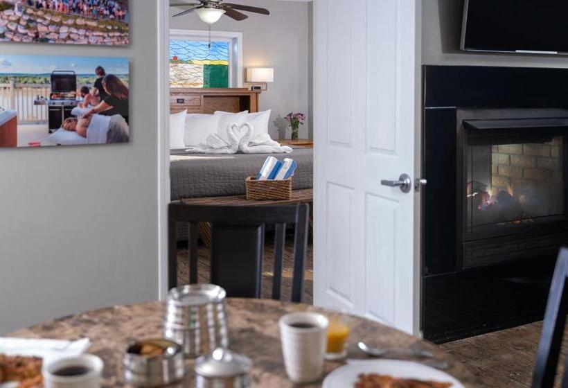 带河湖景观的套房, Hermann Hill