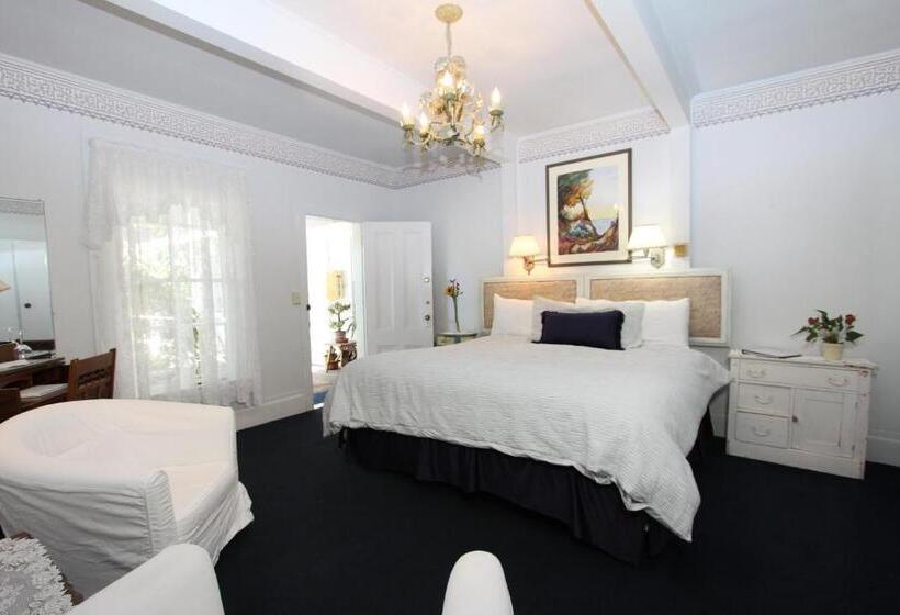 غرفة ديلوكس مزودة بشرفة, Seagull Inn Bed & Breakfast