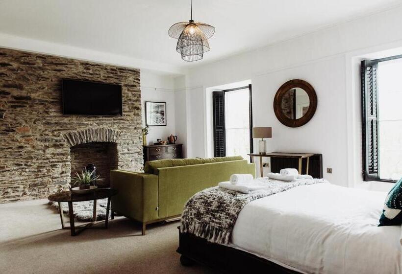 סוויטה, The Hafod