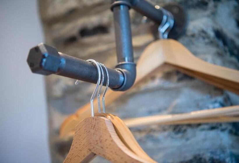 חדר סטנדרט, The Hafod