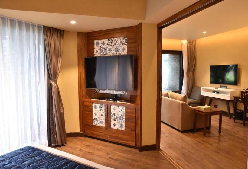 Хижина, Brightland Resort & Spa