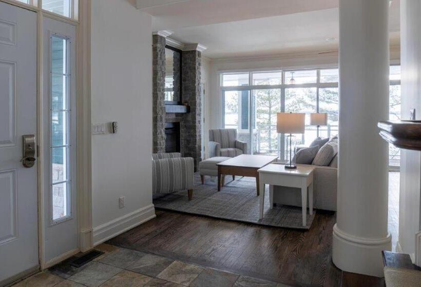 スリーベッドルーム ヴィラ, Touchstone Resort