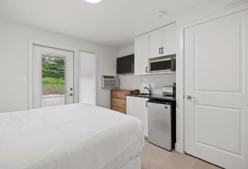 スタンダードルーム, Touchstone Resort