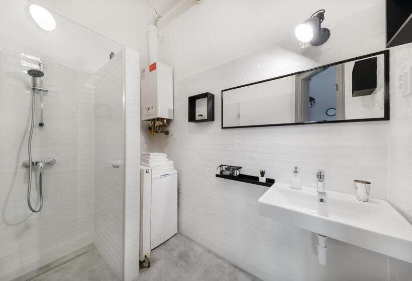 Huoneisto 1 Makuuhuone, Karma Boutique Apartments