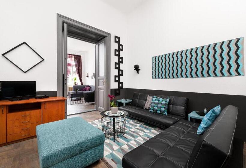 Deluxe-huoneisto 3 Makuuhuonetta, Karma Boutique Apartments