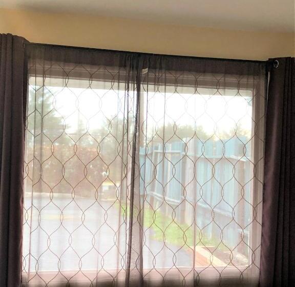 غرفة قياسية, Blue Coast Inn & Suites