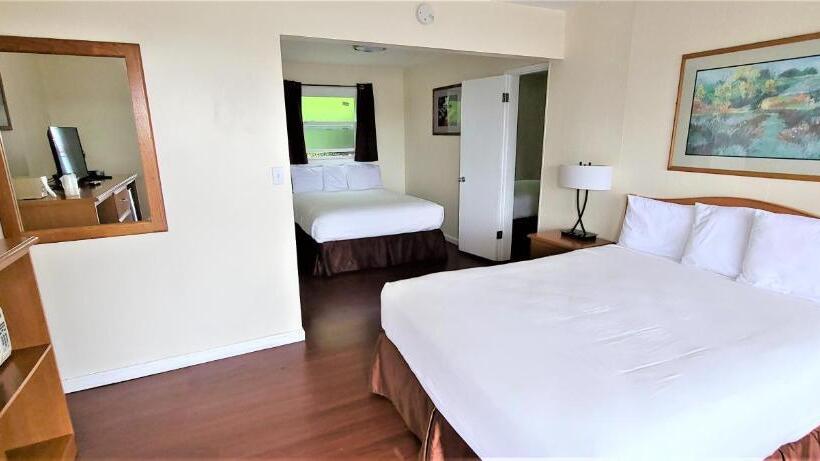 침실 2개 스위트, Blue Coast Inn & Suites