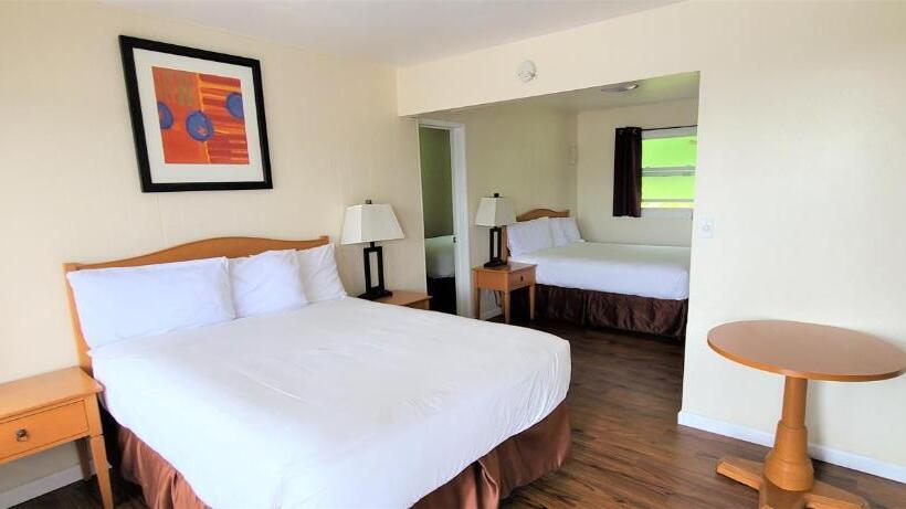 جناح غرفتين نوم, Blue Coast Inn & Suites