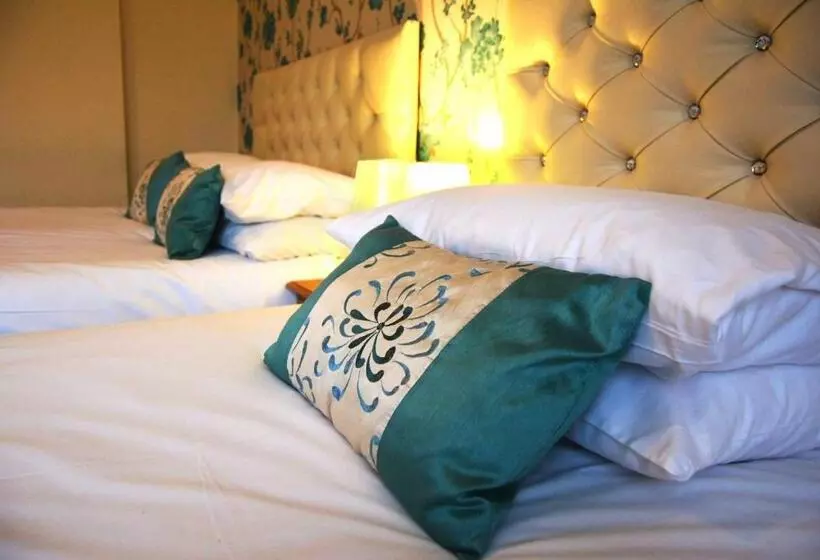 Perhehuone, Ashlea Guest House
