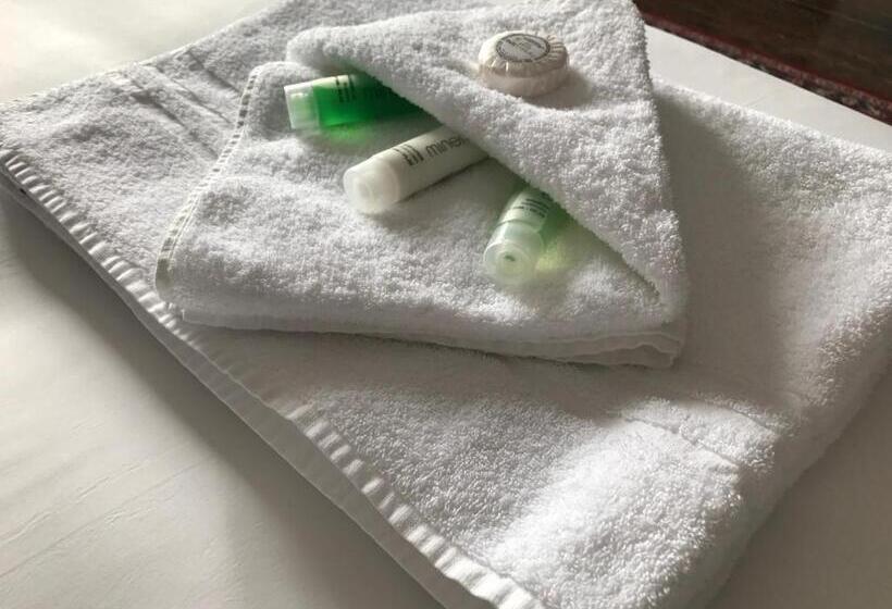 キングサイズベッドのスタンダードルーム, Ginger Peanut