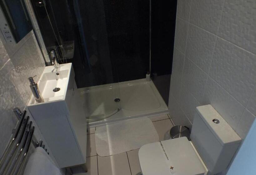 غرفة ديلوكس, Hedgefield House