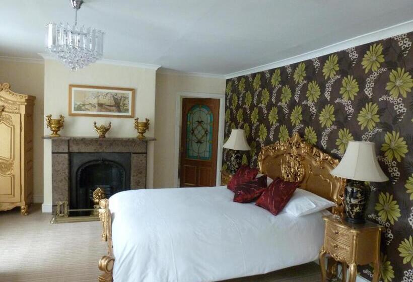 غرفة ديلوكس, Hedgefield House