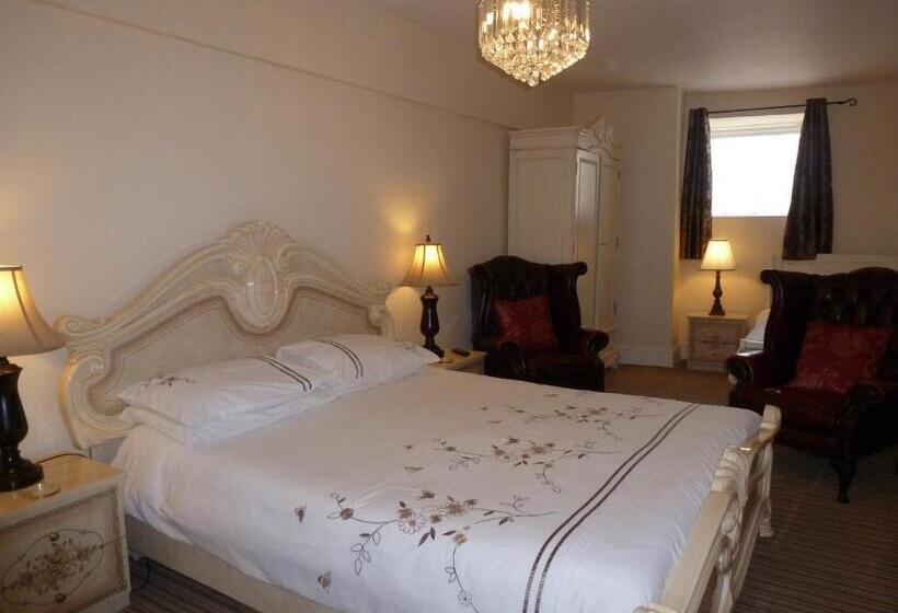 غرفة قياسية, Hedgefield House