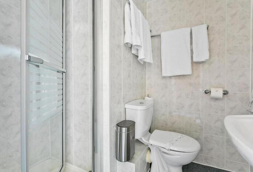 수피리어 룸, The Westgate