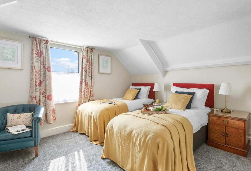 수피리어 룸, The Westgate