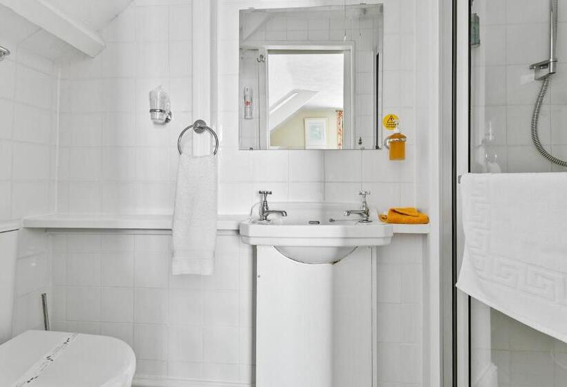 수피리어 룸, The Westgate