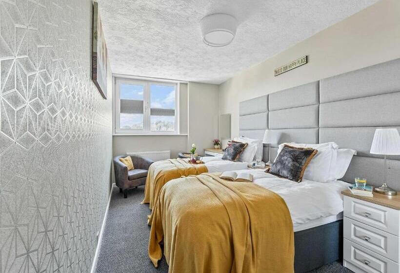 수피리어 룸, The Westgate