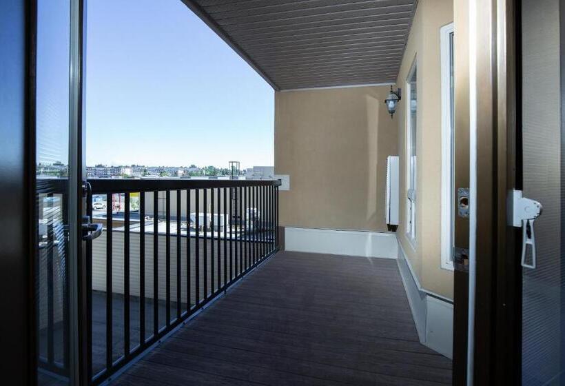 סוויטת אקזקיוטיב, עם מיטת קינג, Pomeroy Hotel Fort St. John